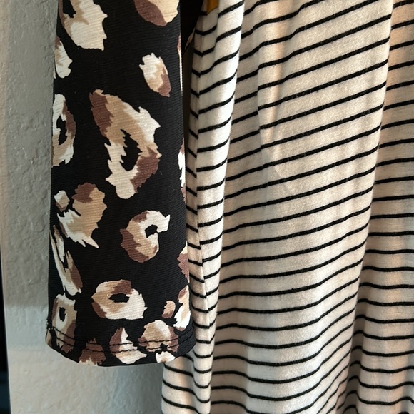 Brand-“ Vision” cute top with hood size L., soft,thin & flowing cute with jeans - Picture 3 of 8